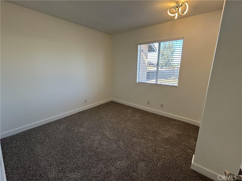 20895 Perry Street Property Photo 14