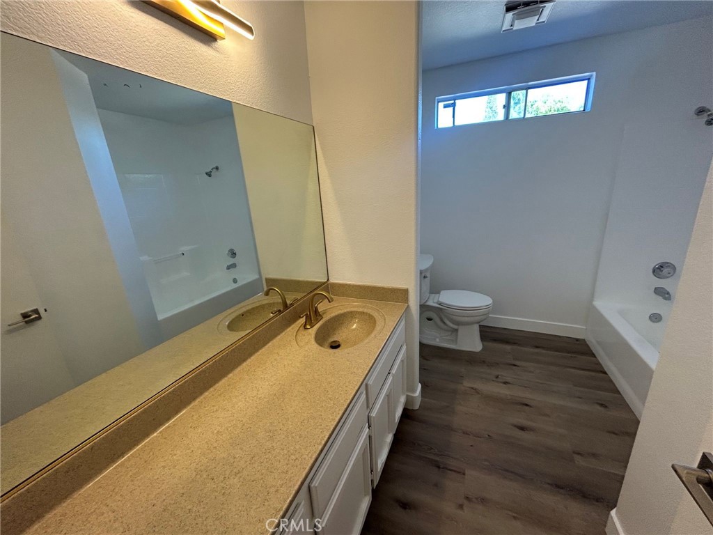 20895 Perry Street Property Photo 17