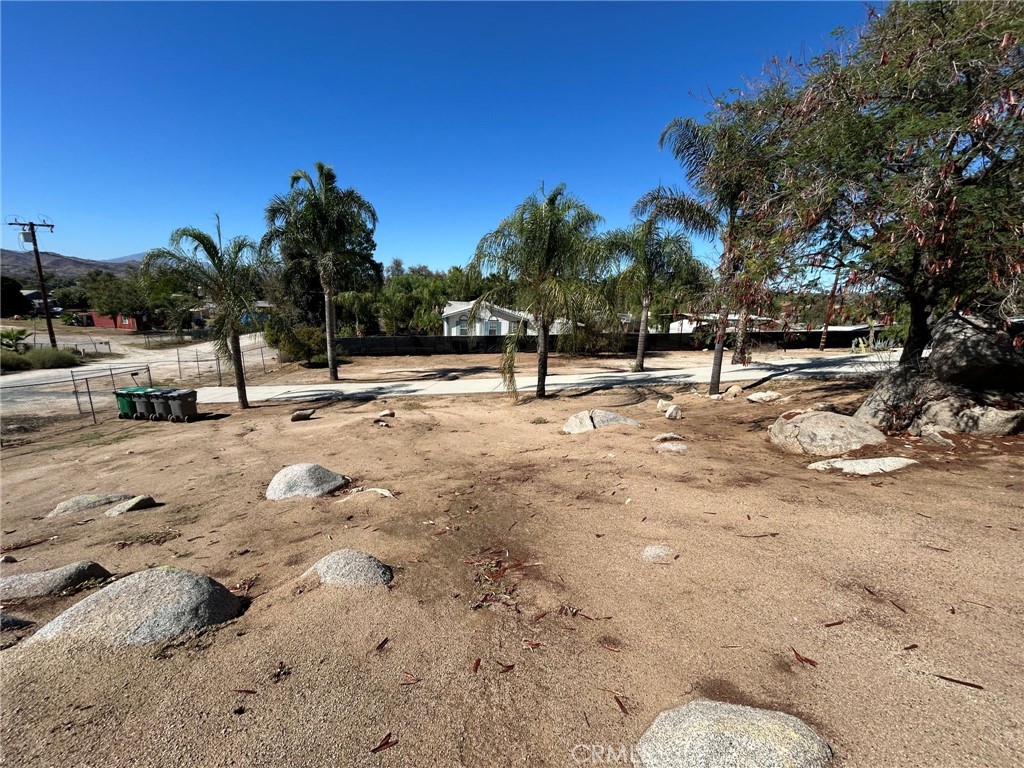 20895 Perry Street Property Photo 32