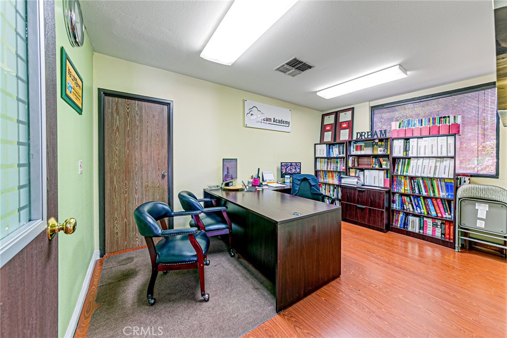 4128 W Commonwealth Property Photo 15