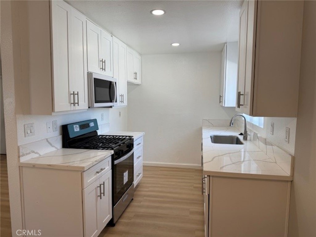 501 Hyde Park Property Photo 16