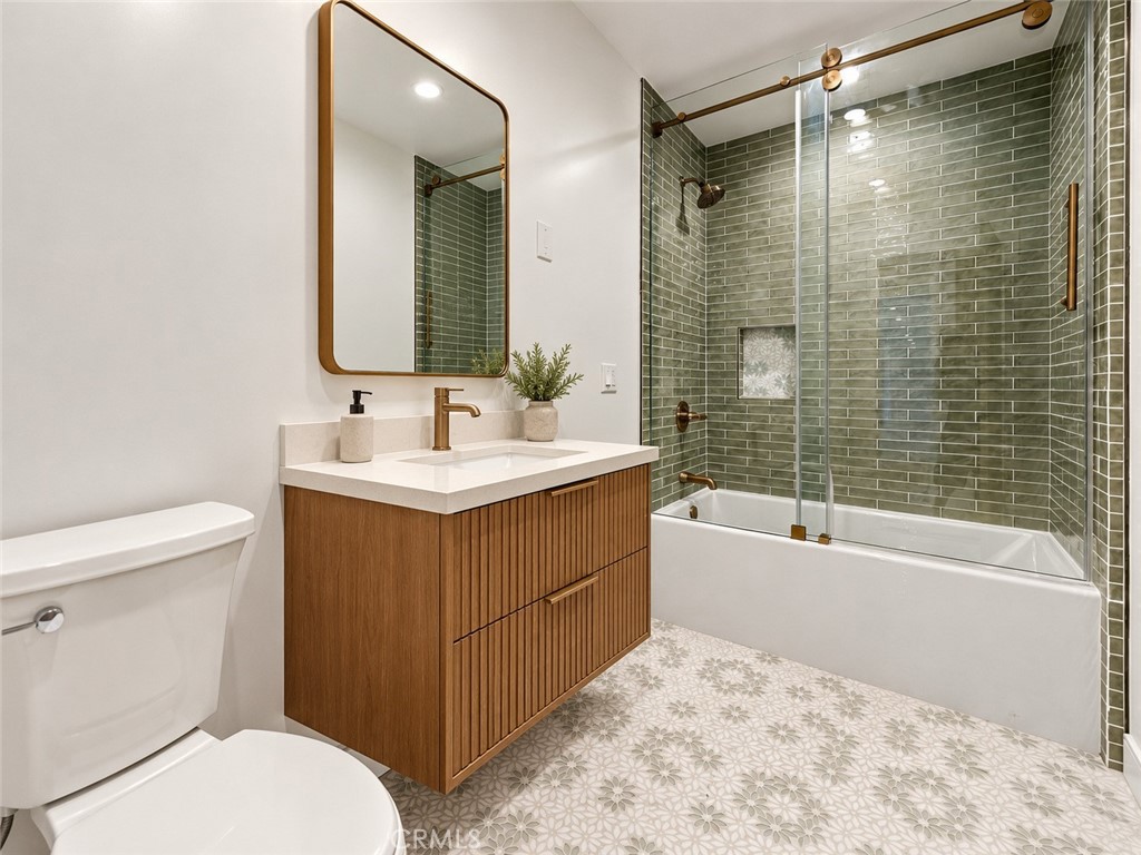 1280 1st Property Photo 12