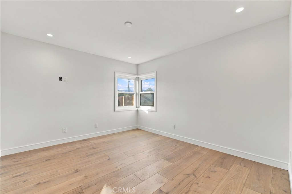 1280 1st Property Photo 17