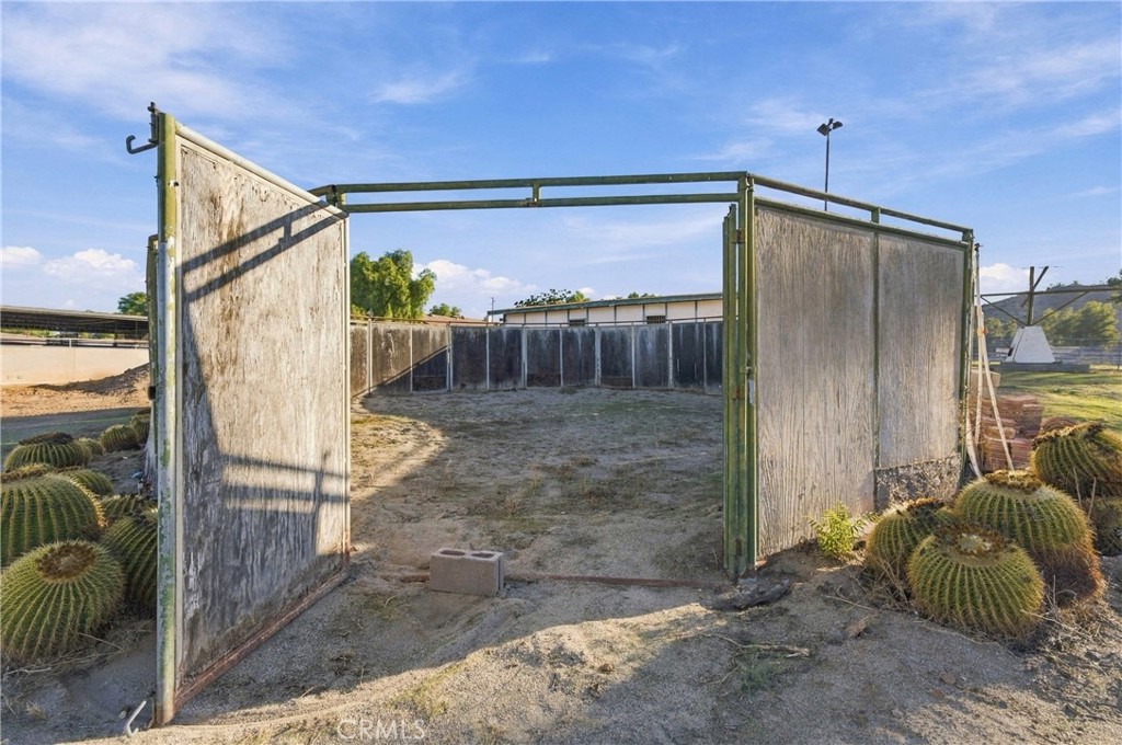 1280 1st Property Photo 25