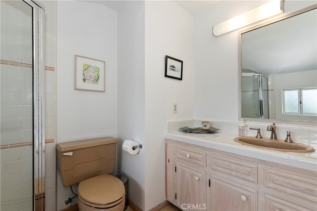 1570 Lupin Road Property Photo 30