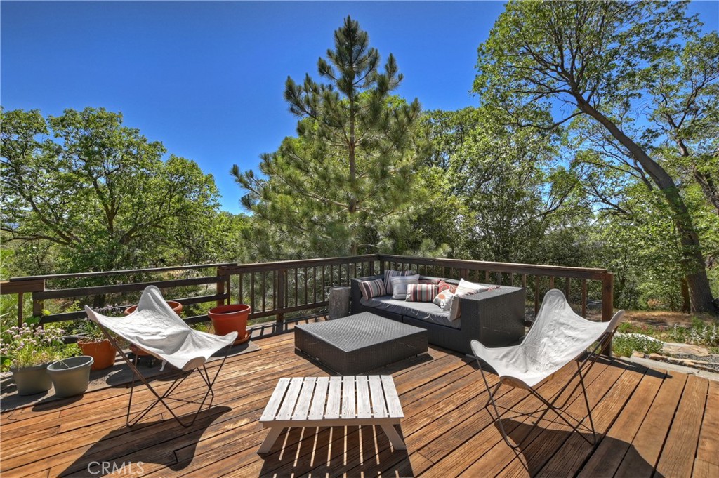 1570 Lupin Road Property Photo 38