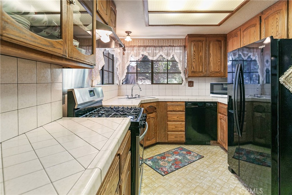 329 Grass Valley Road Property Photo 12