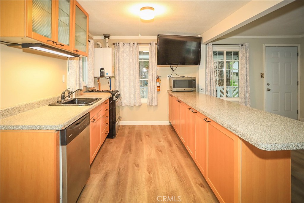 1013 W Sherwood Boulevard Property Photo 9