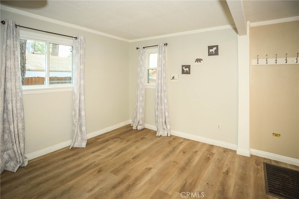 1013 W Sherwood Boulevard Property Photo 11