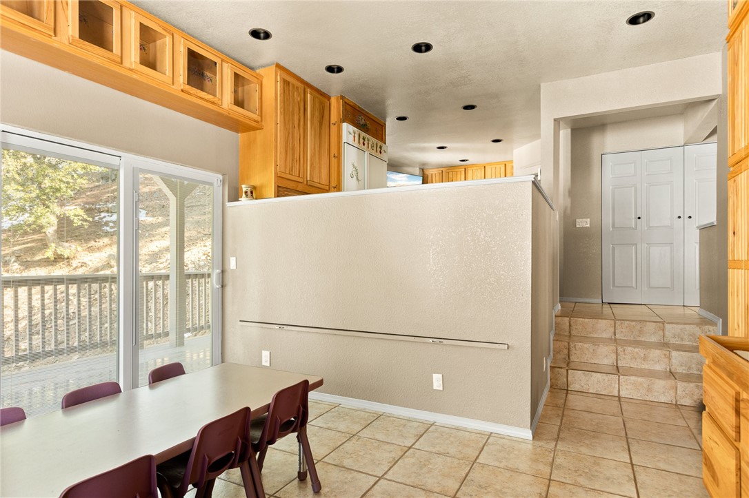 27596 N Bay Road Property Photo 17