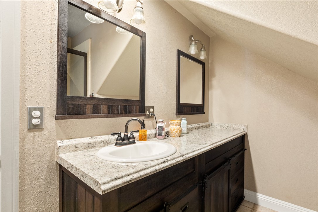 27596 N Bay Road Property Photo 35
