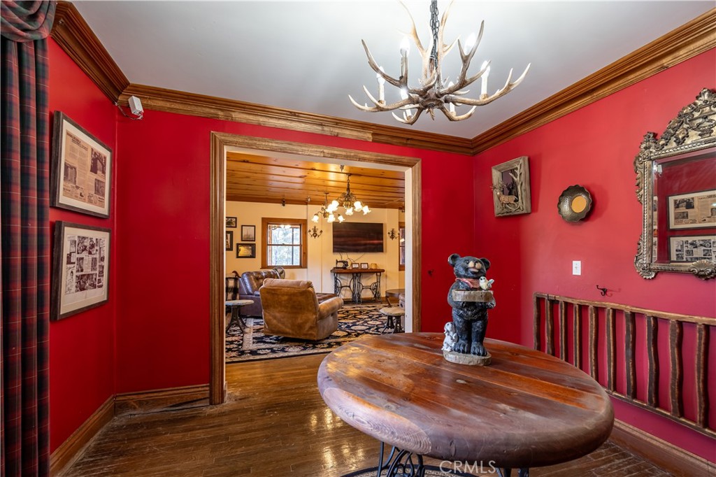 869 Knickerbocker Road Property Photo 10