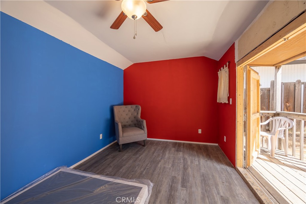 741 Irving Way Property Photo 29