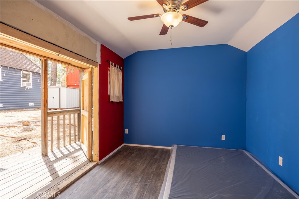 741 Irving Way Property Photo 30