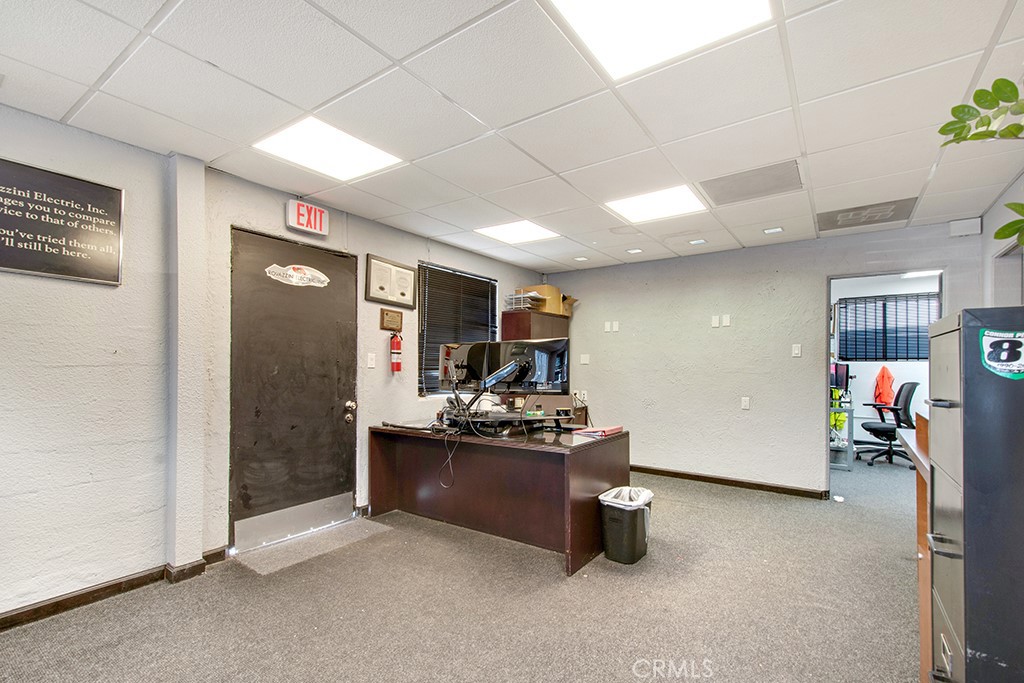 16911 S Broadway Property Photo 18