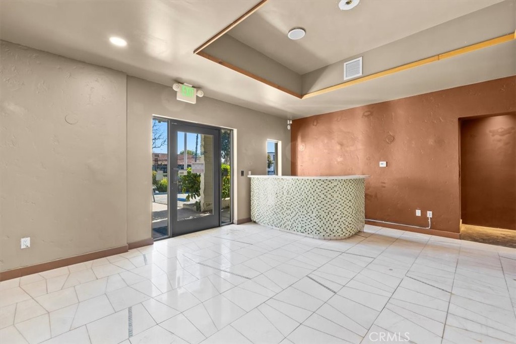 2705 N Sepulveda Boulevard Property Photo 6