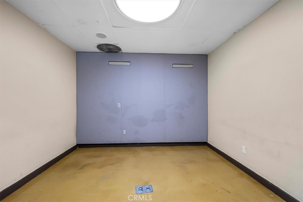 2705 N Sepulveda Boulevard Property Photo 17