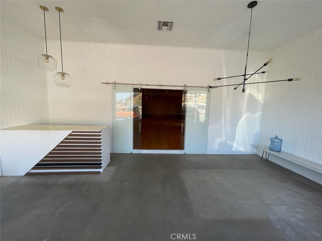 177 Culver Boulevard Property Photo 3