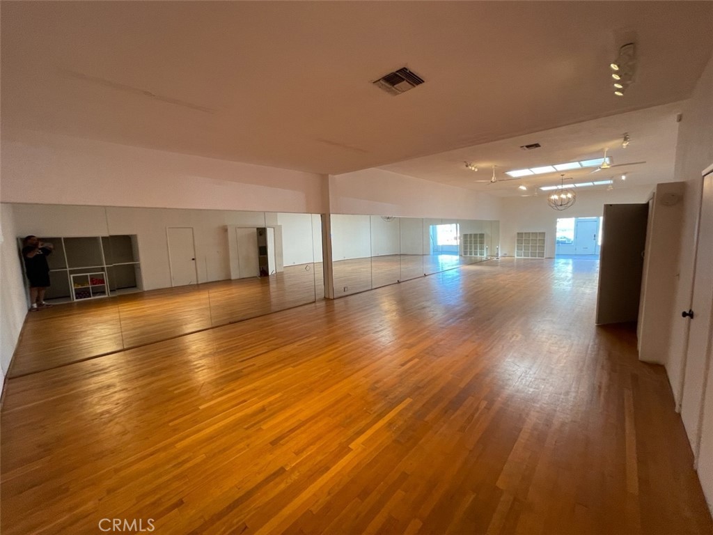 177 Culver Boulevard Property Photo 12