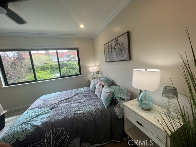 28033 Ridgecove Court N Property Photo 3