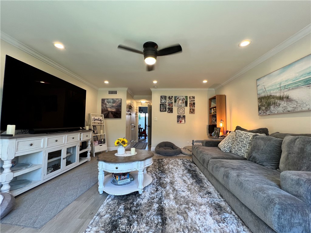 28033 Ridgecove Court N Property Photo 10