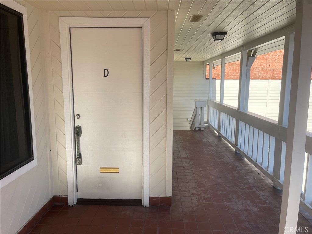165 Culver D Property Photo 11