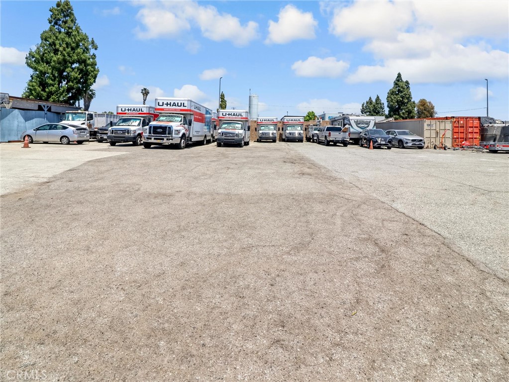 424 S Lemon Avenue Property Photo 10