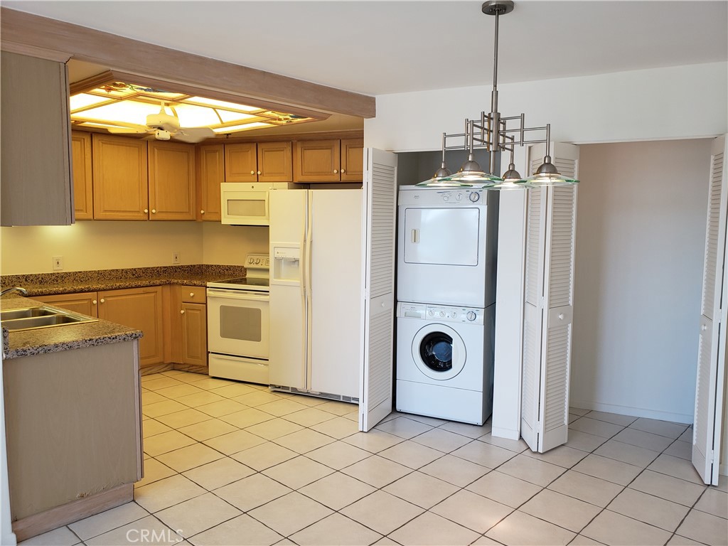 625 Esplanade 4 Property Photo 10