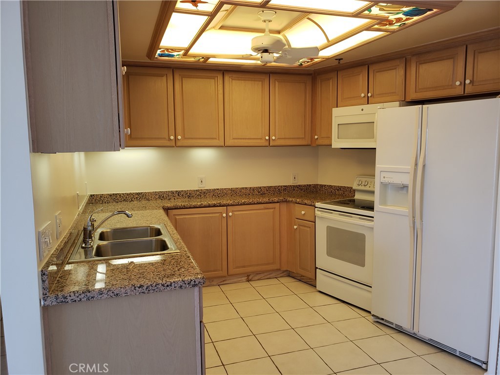 625 Esplanade 4 Property Photo 11