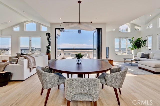 1712 Manhattan Avenue Property Photo 8