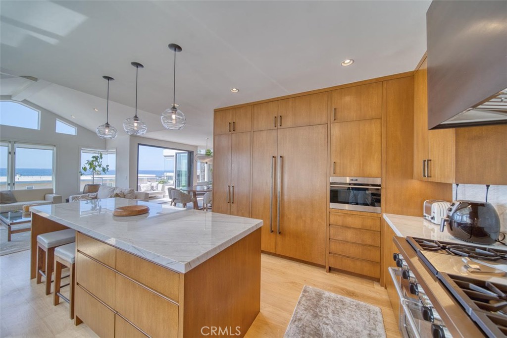 1712 Manhattan Avenue Property Photo 17