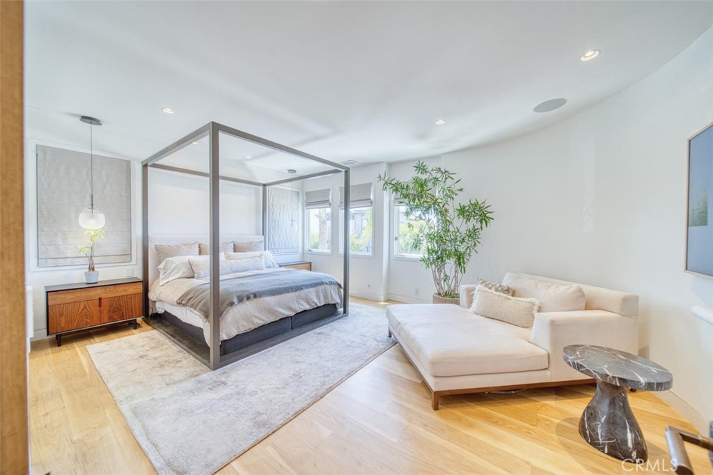 1712 Manhattan Avenue Property Photo 22