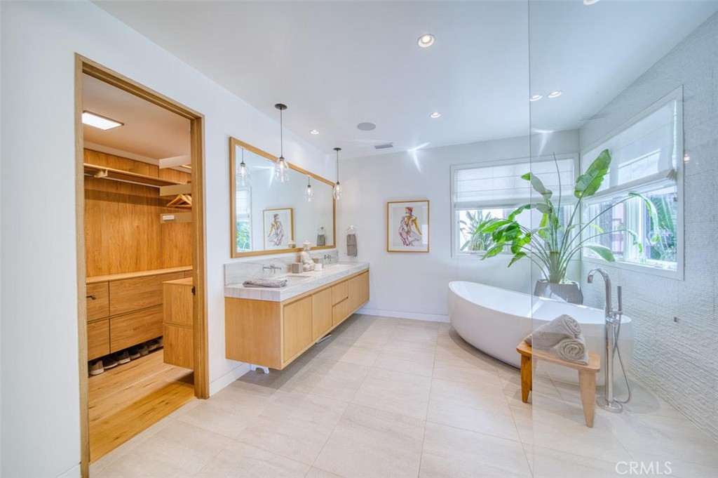 1712 Manhattan Avenue Property Photo 23