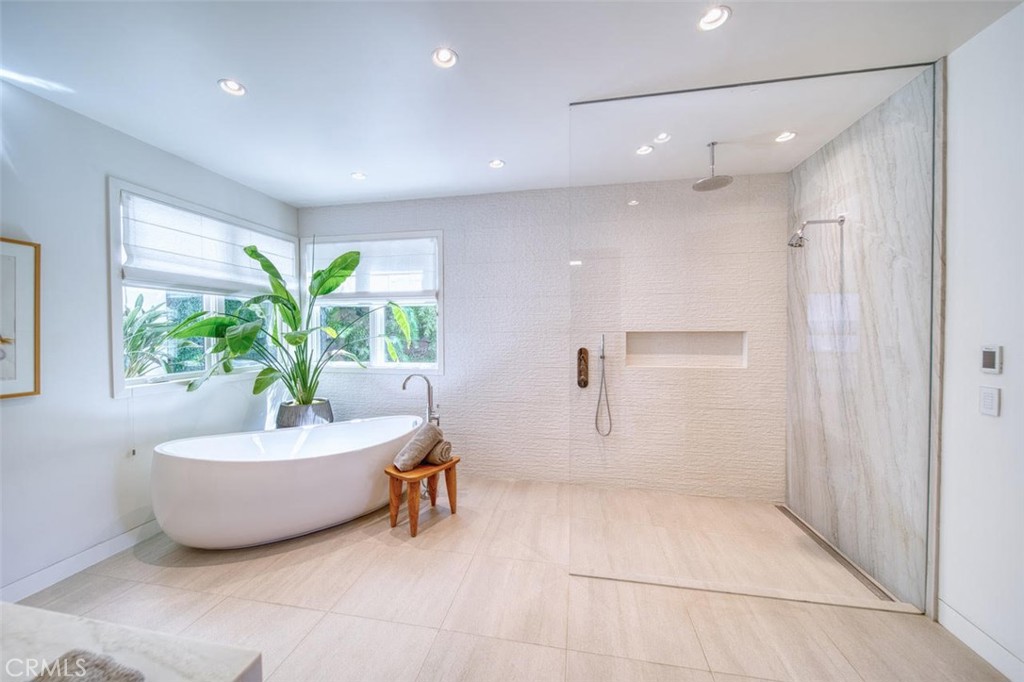 1712 Manhattan Avenue Property Photo 24