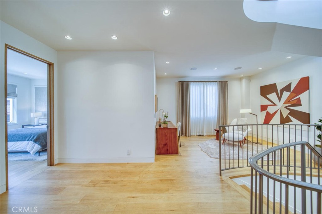 1712 Manhattan Avenue Property Photo 28