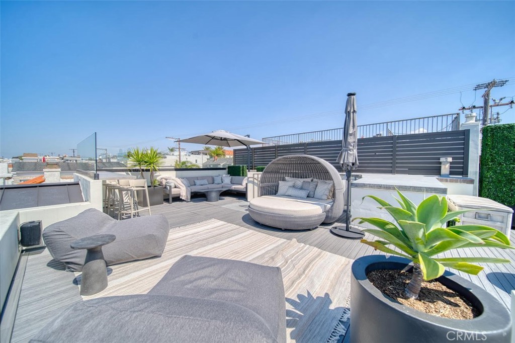 1712 Manhattan Avenue Property Photo 42