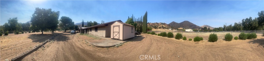 6009 Elwood Road Property Photo 2