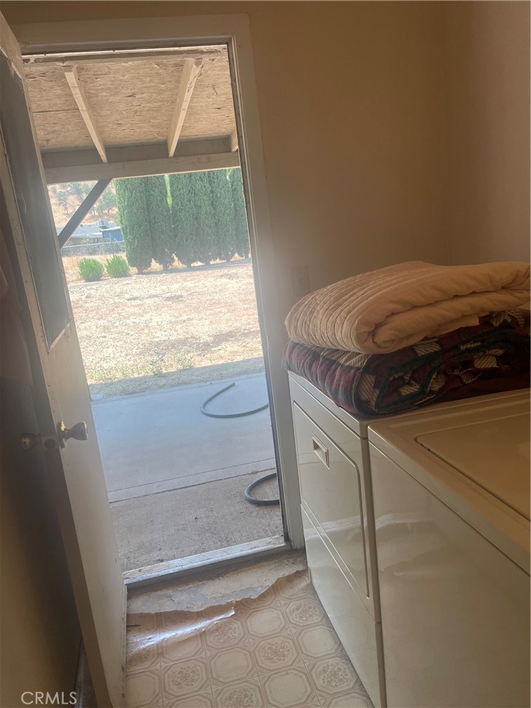 6009 Elwood Road Property Photo 15