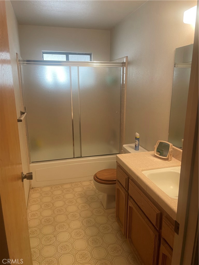 6009 Elwood Road Property Photo 17