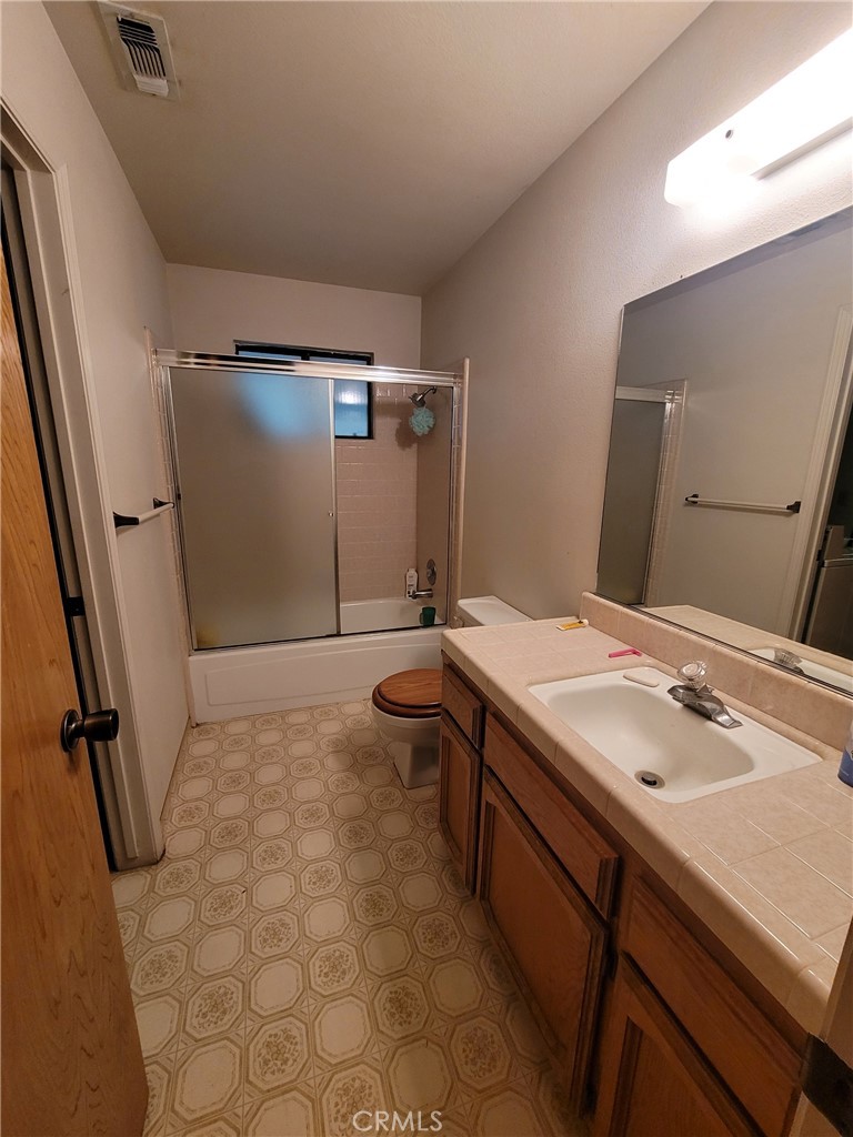 6009 Elwood Road Property Photo 29