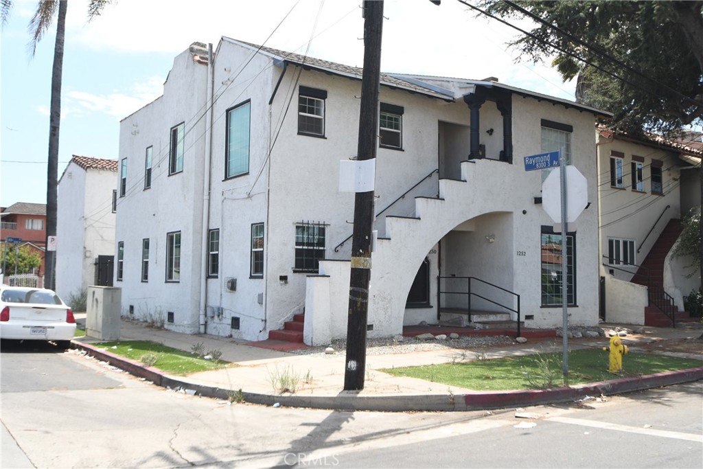 1250 W 83rd Street Property Photo