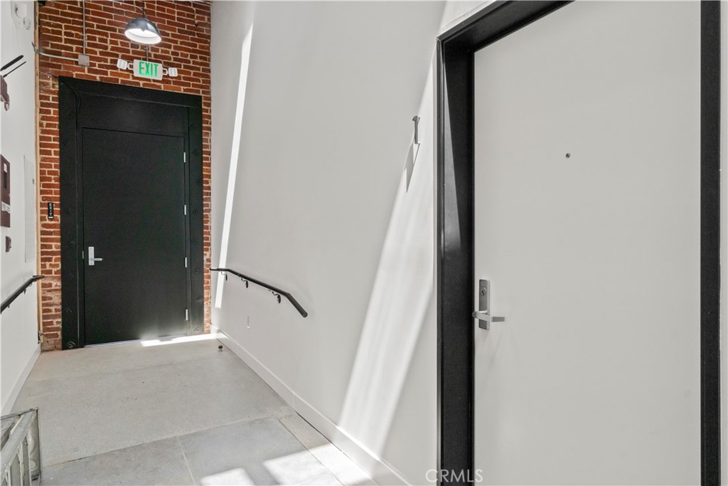 1901 S Pacific Avenue 1 Property Photo 9