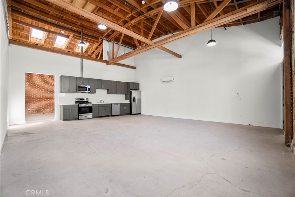 1901 S Pacific Avenue 3 Property Photo 11
