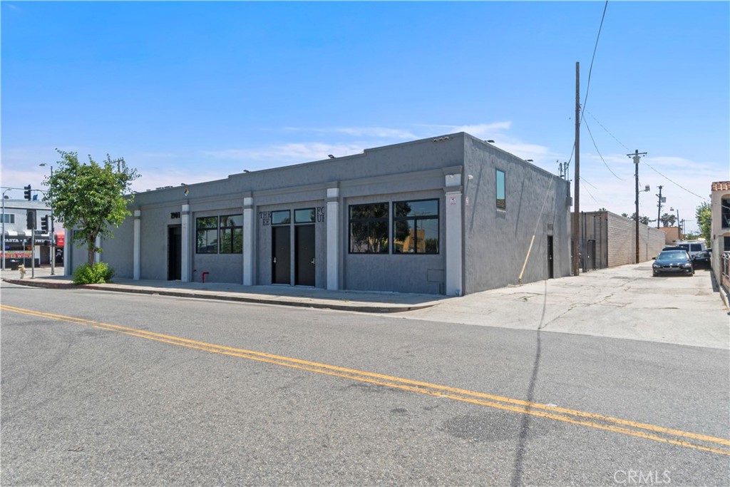 1901 S Pacific Avenue 5 Property Photo 17