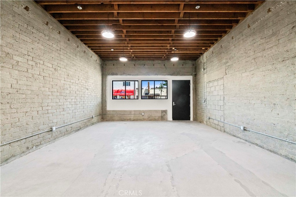 1901 S Pacific Avenue 5 Property Photo 4