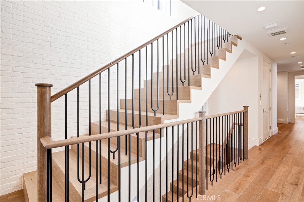 107 Manhattan Avenue Property Photo 14
