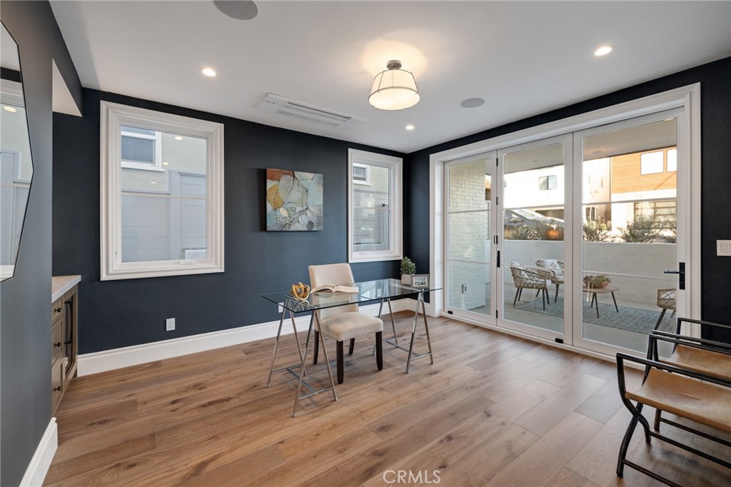 107 Manhattan Avenue Property Photo 16