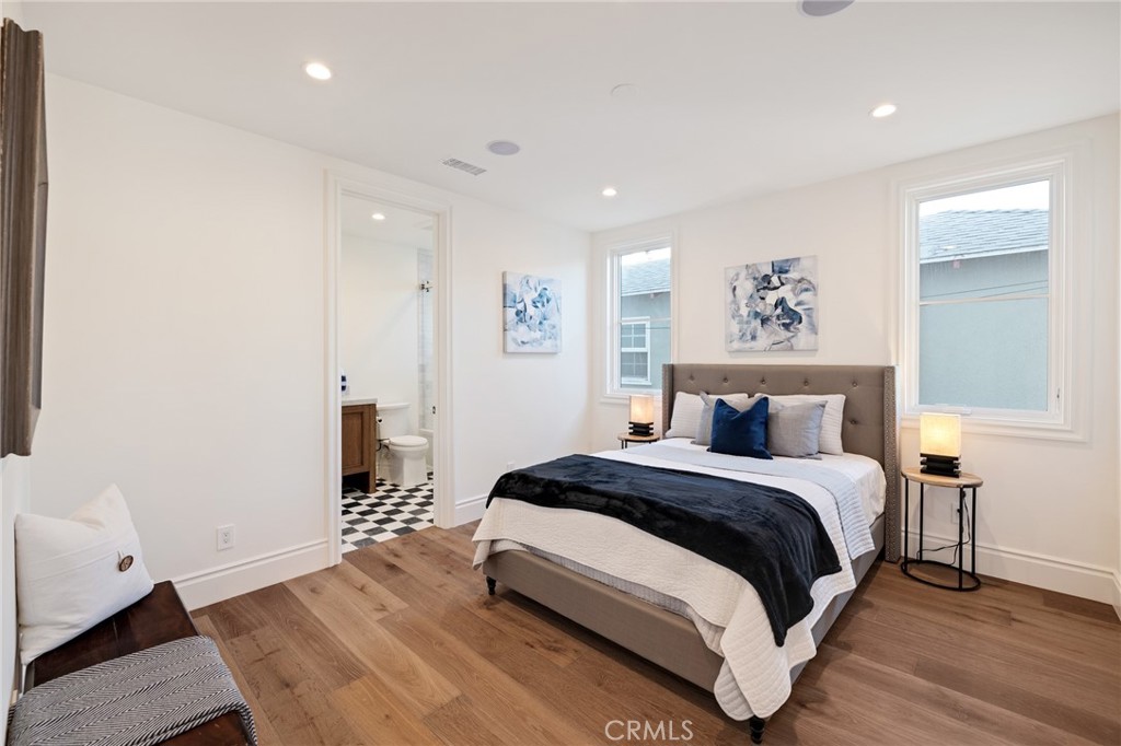 107 Manhattan Avenue Property Photo 20