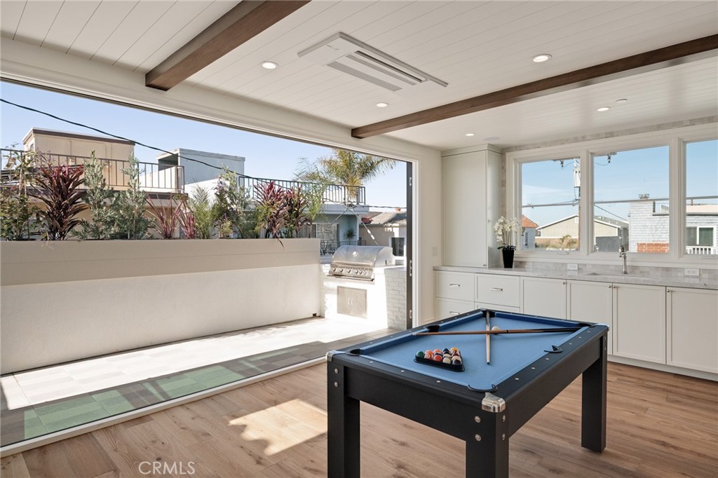 107 Manhattan Avenue Property Photo 32
