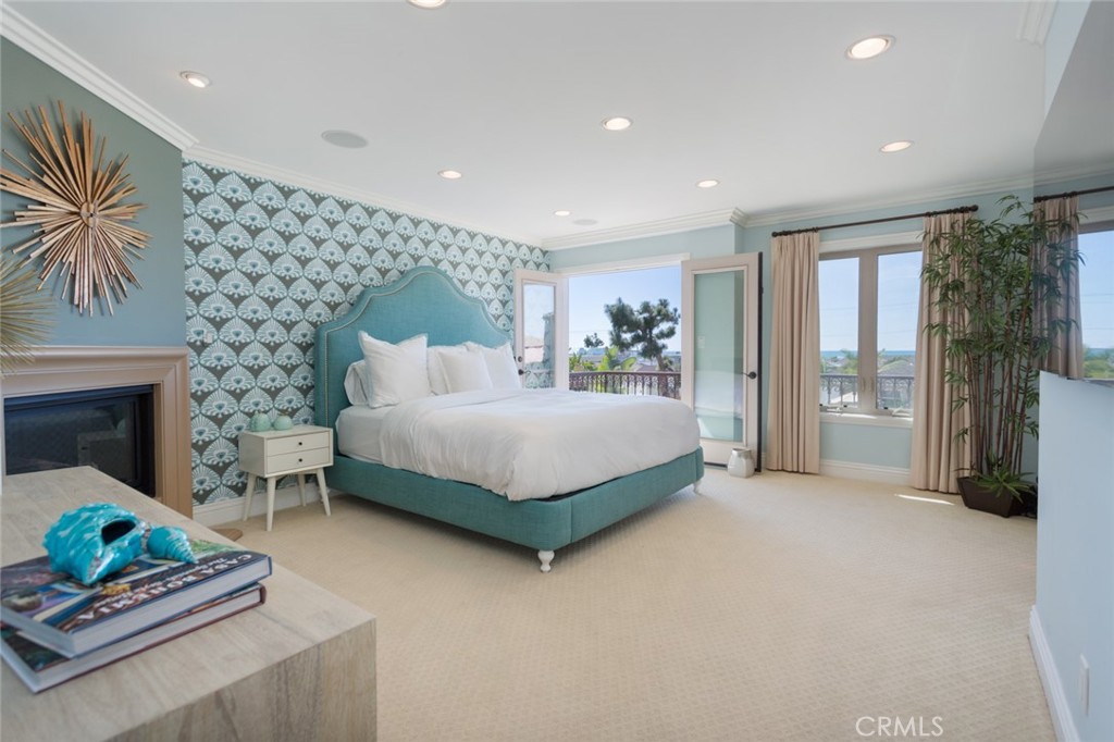 918 Monterey Boulevard Property Photo 14